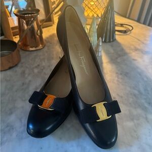Vintage Salvatore Ferragamo holiday inspired flats.